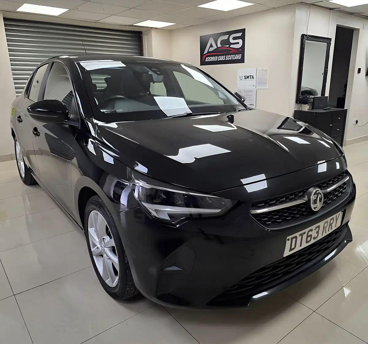 Used 2020 Vauxhall Corsa Se Black - Front View