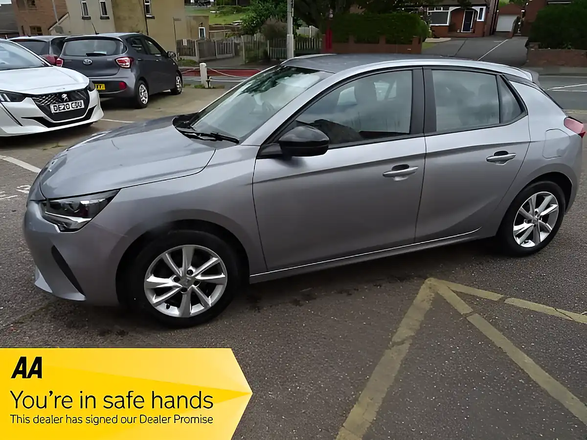 Used 2020 Vauxhall Corsa Se Grey - Front View
