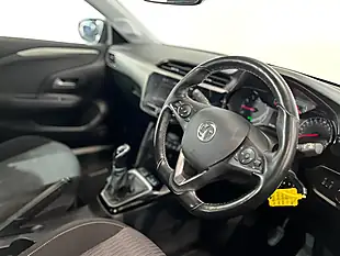 Used 2020 Vauxhall Corsa Se Nav Premium Black - Interior and Exterior details 15