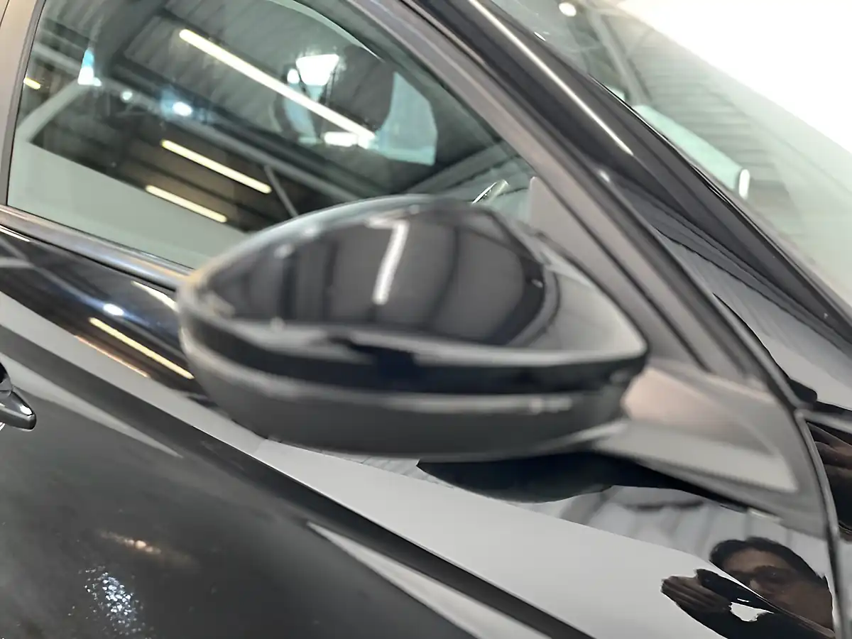 Used 2020 Vauxhall Corsa Se Nav Premium Black - Interior and Exterior details 9