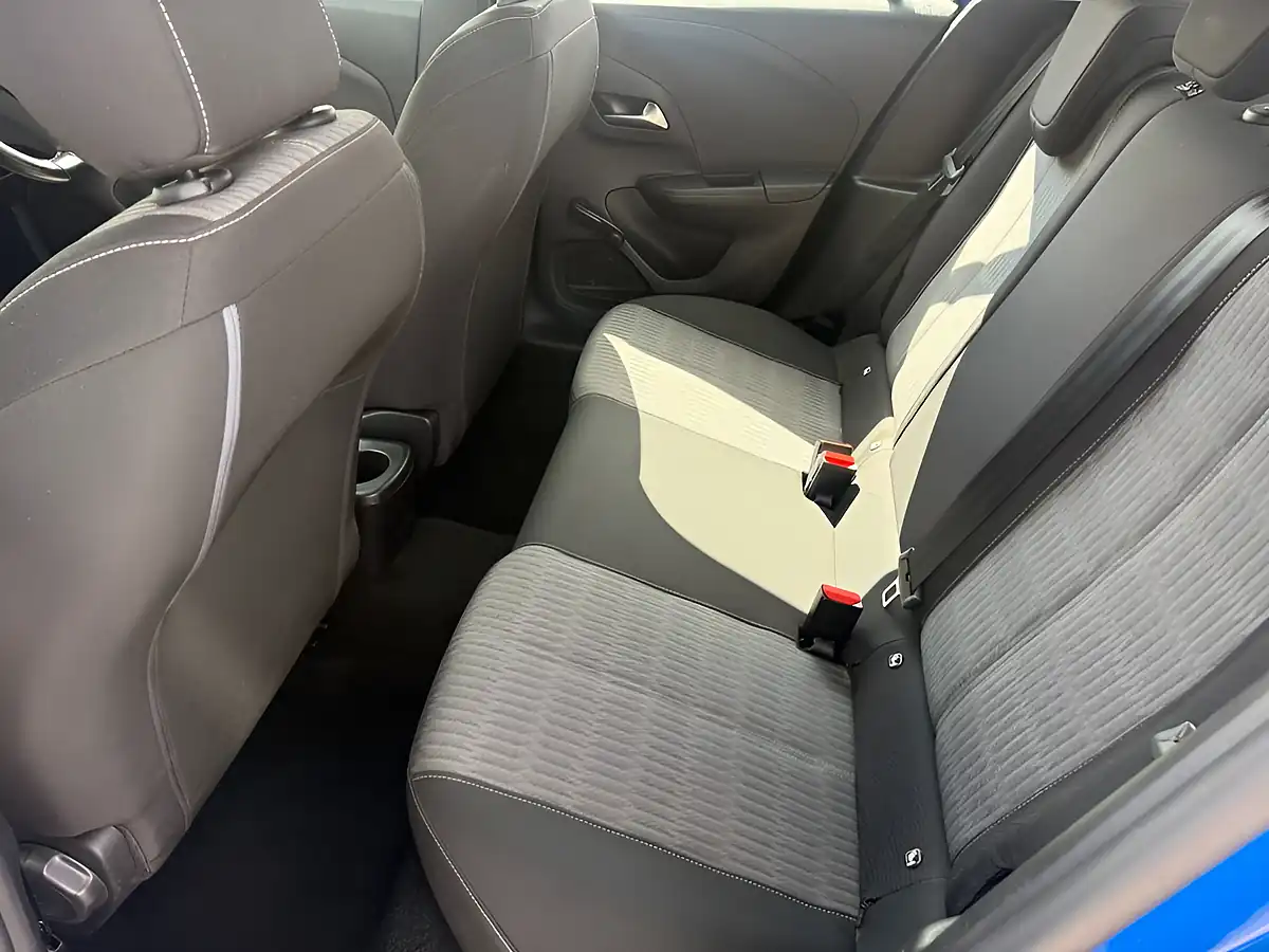 Used 2020 Vauxhall Corsa Se Nav Premium Blue - Interior and Exterior details 12