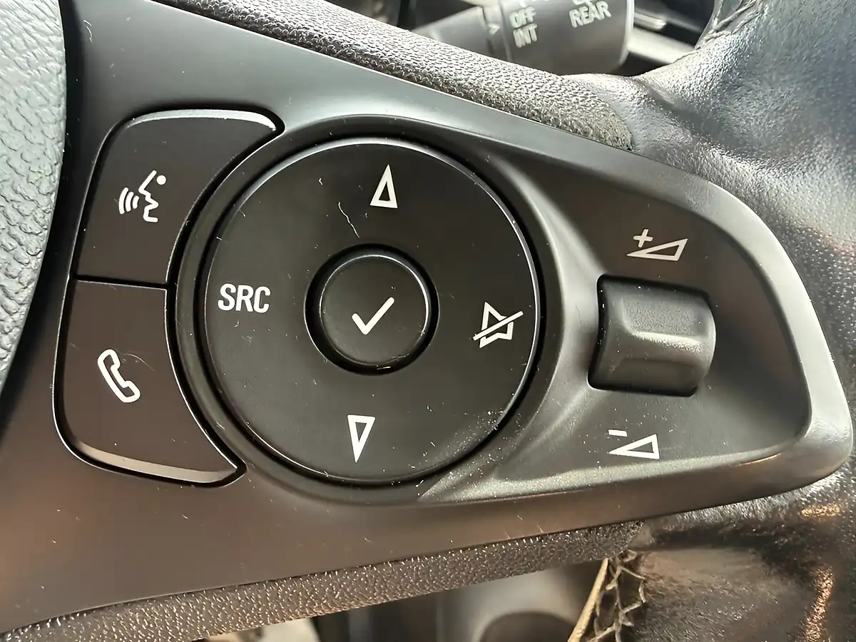 Used 2020 Vauxhall Corsa Se Nav Premium Blue - Interior and Exterior details 17