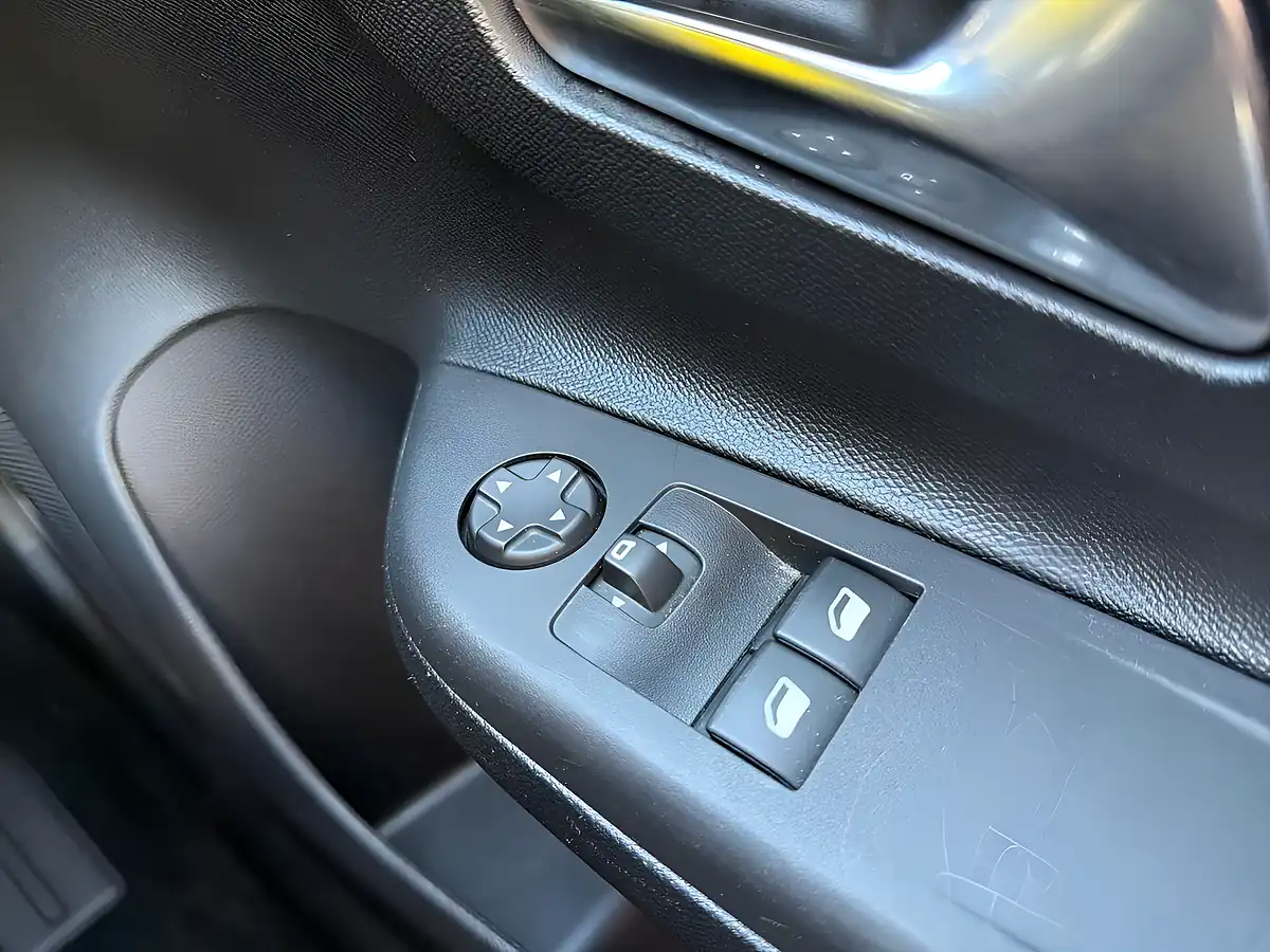Used 2020 Vauxhall Corsa Se Nav Premium Grey - Interior and Exterior details 12