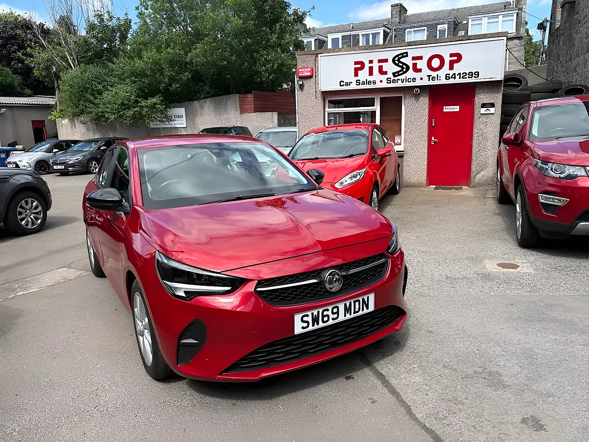 Used 2020 Vauxhall Corsa Se Nav Premium Red - Interior and Exterior details 3