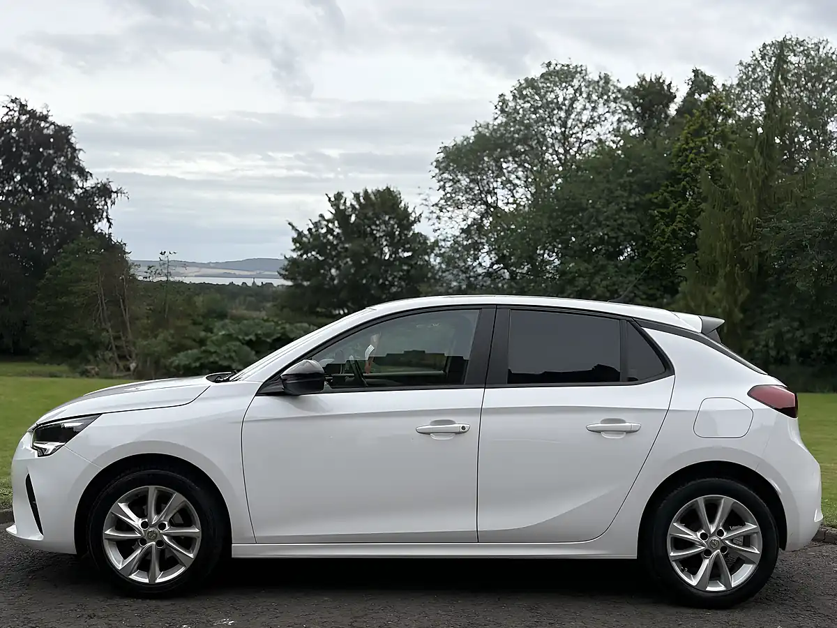 Used 2020 Vauxhall Corsa Se Nav Premium White - Interior and Exterior details 12