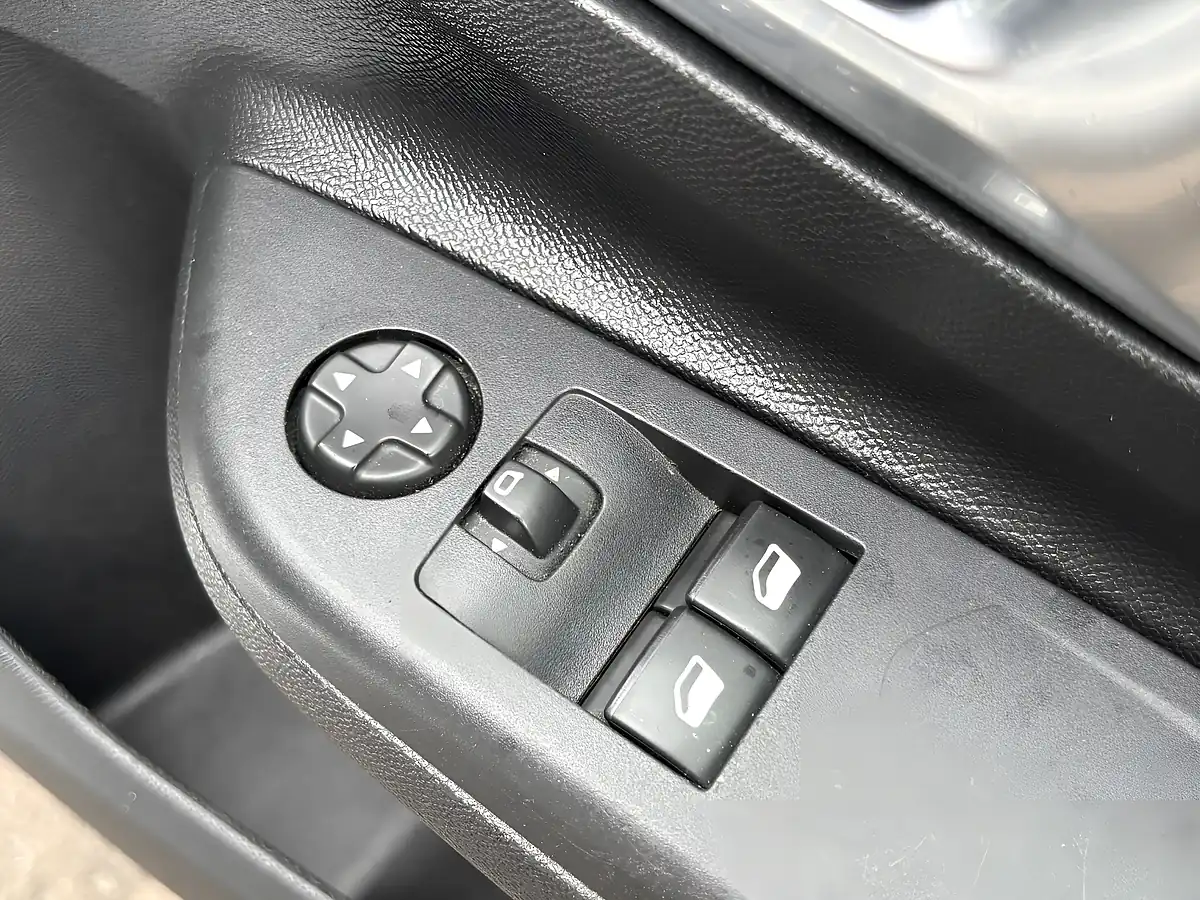 Used 2020 Vauxhall Corsa Se Nav Premium White - Interior and Exterior details 18