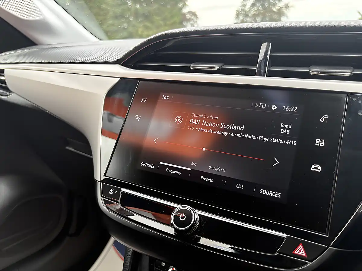 Used 2020 Vauxhall Corsa Se Nav Premium White - Interior and Exterior details 19