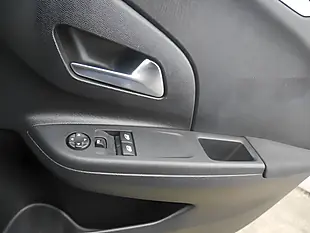 Used 2020 Vauxhall Corsa Se Navy Blue - Interior and Exterior details 17