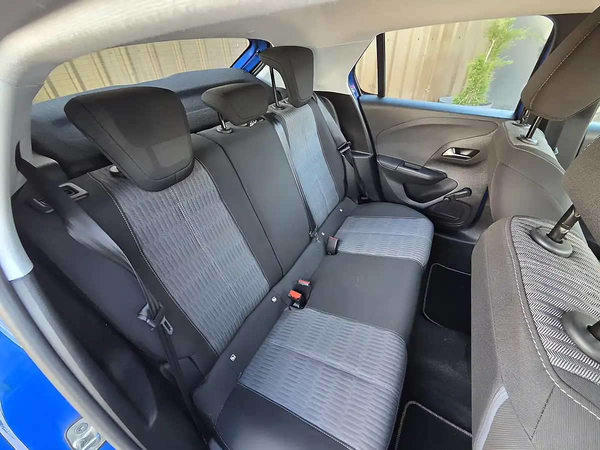 Used 2020 Vauxhall Corsa Se Premium Blue - Interior and Exterior details 15