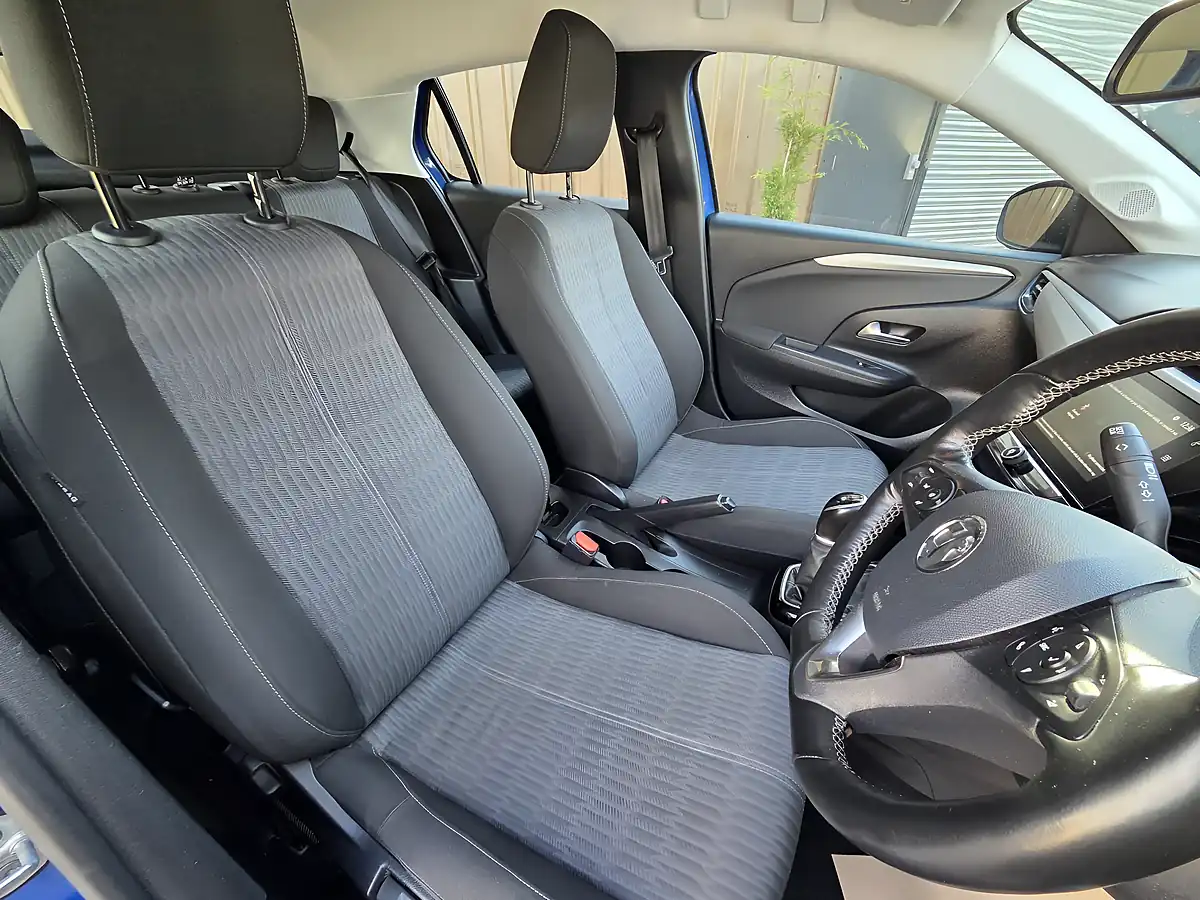 Used 2020 Vauxhall Corsa Se Premium Blue - Interior and Exterior details 6