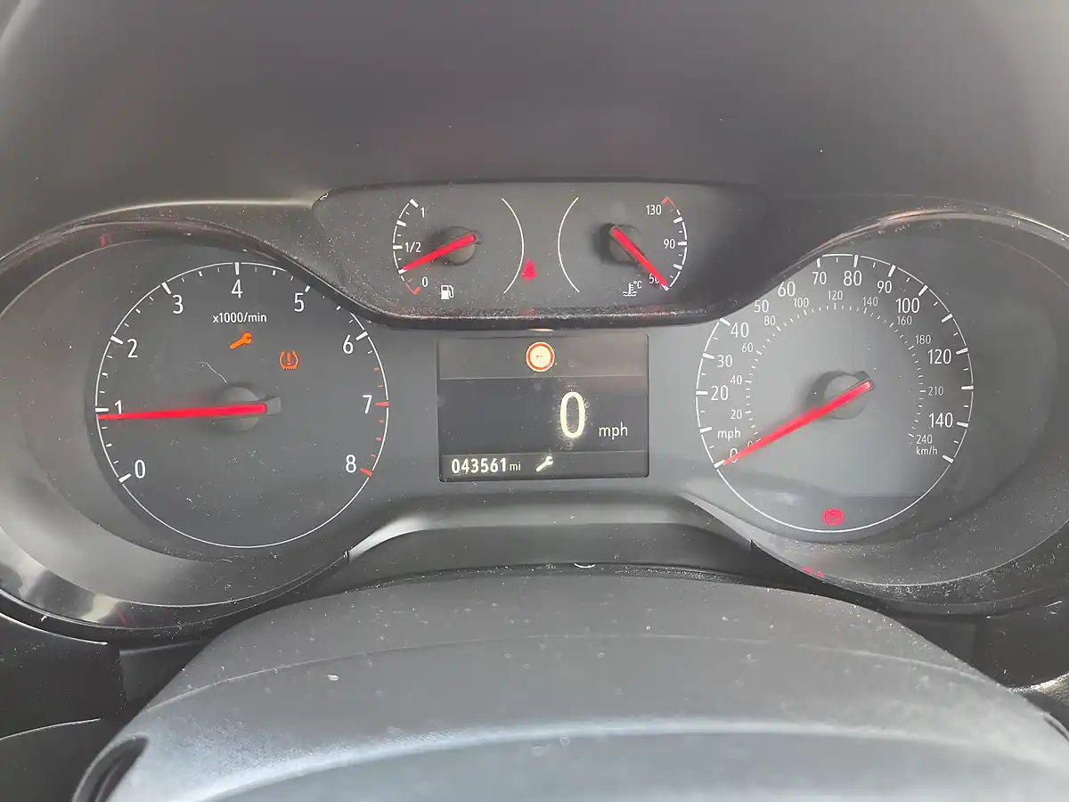 Used 2020 Vauxhall Corsa Se Premium Blue - Interior and Exterior details 9