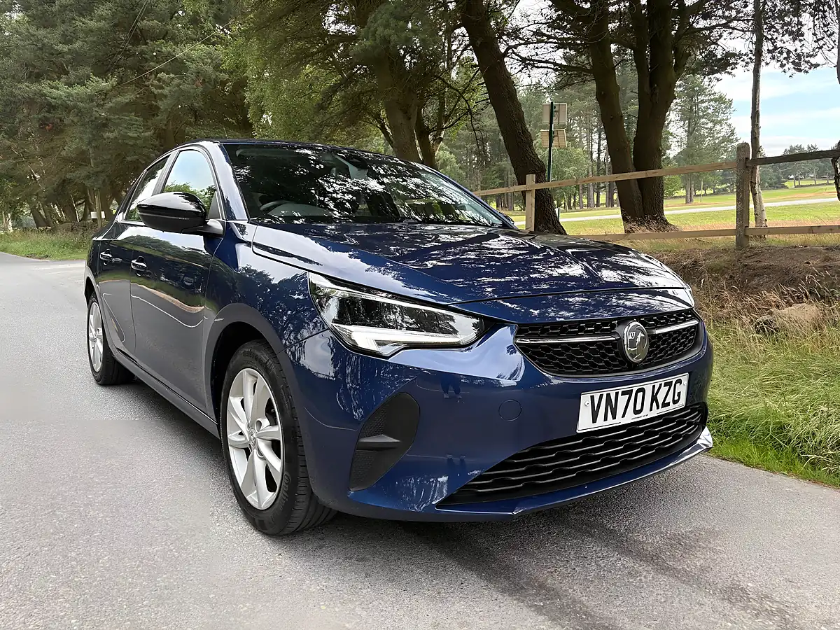Used 2020 Vauxhall Corsa Se Premium Blue - Front View