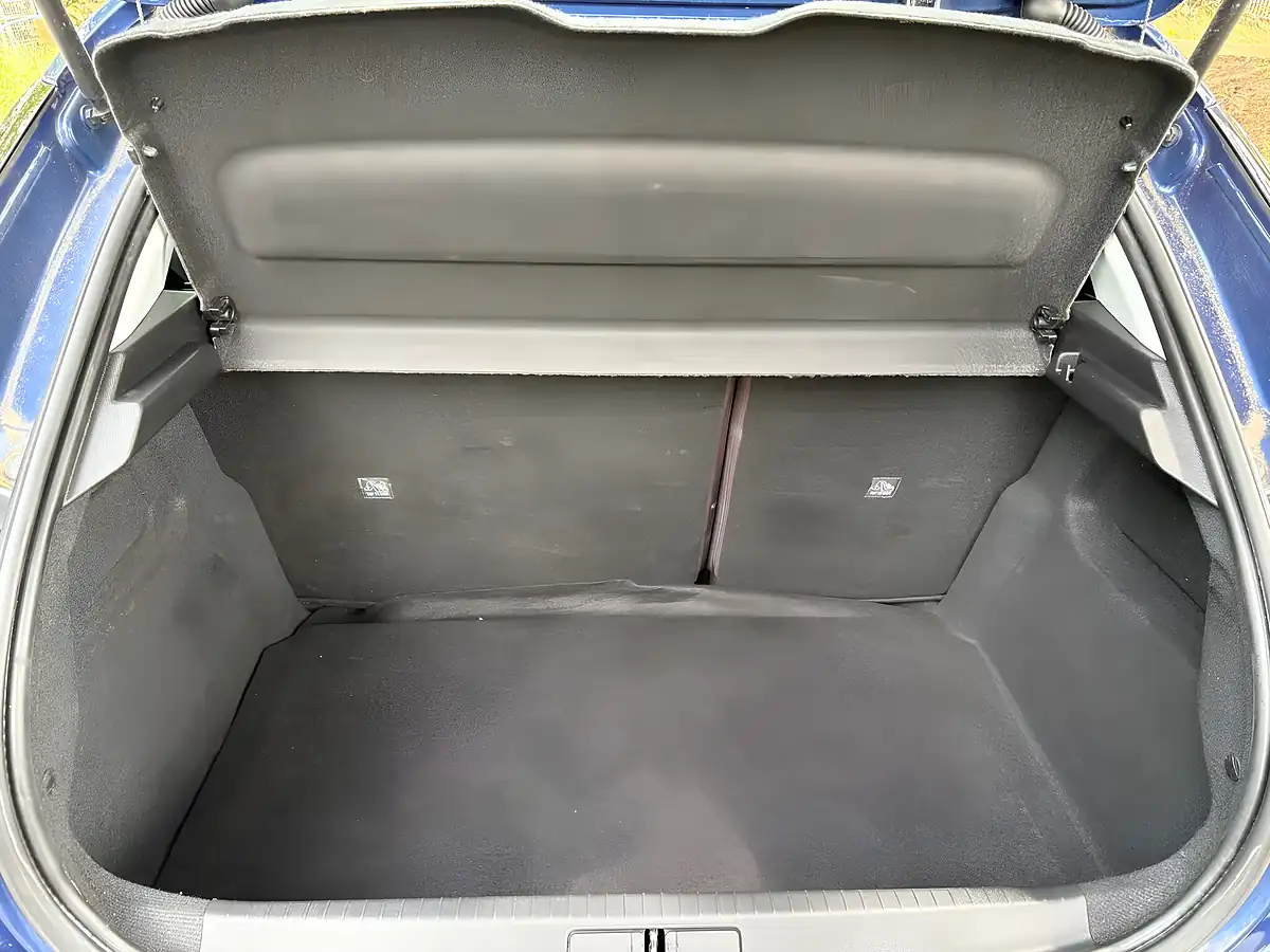 Used 2020 Vauxhall Corsa Se Premium Blue - Interior and Exterior details 16