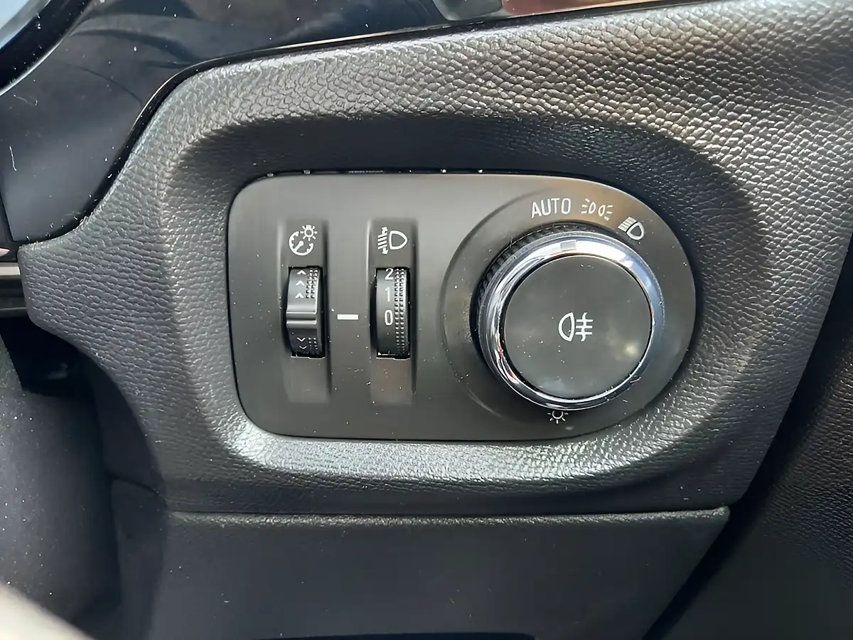 Used 2020 Vauxhall Corsa Se Premium Grey - Interior and Exterior details 18