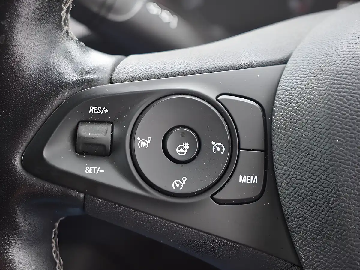 Used 2020 Vauxhall Corsa Se Premium Orange - Interior and Exterior details 17