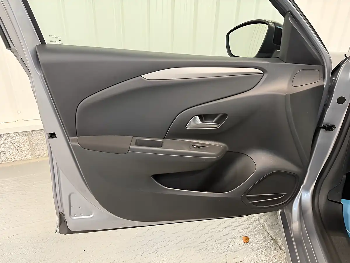 Used 2020 Vauxhall Corsa Se Premium Quartz Grey - Interior and Exterior details 12