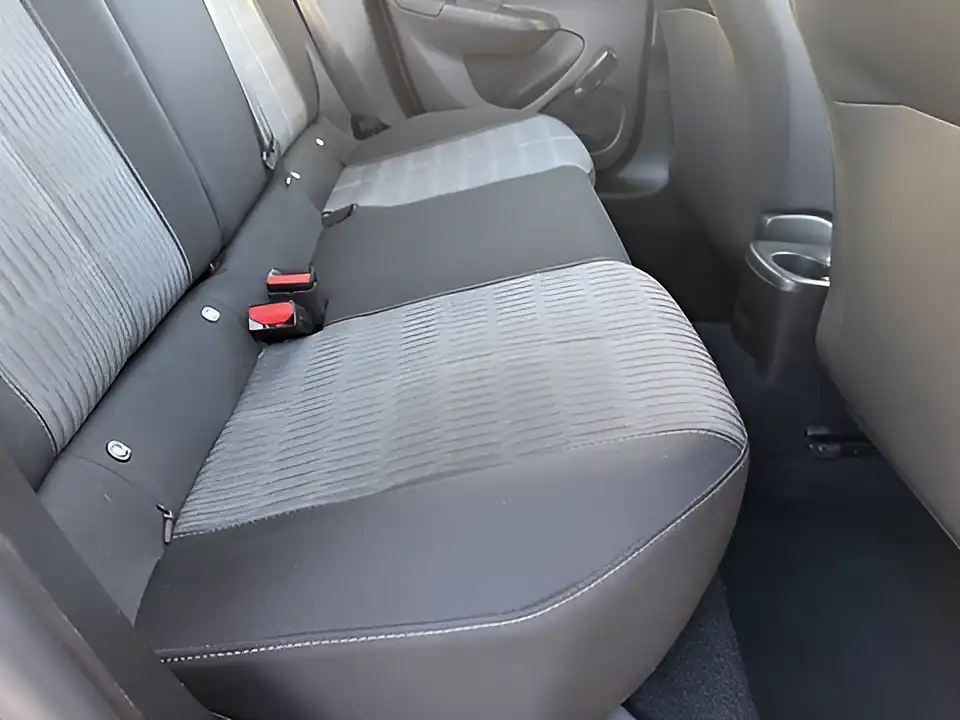 Used 2020 Vauxhall Corsa Se Premium Red - Interior and Exterior details 14