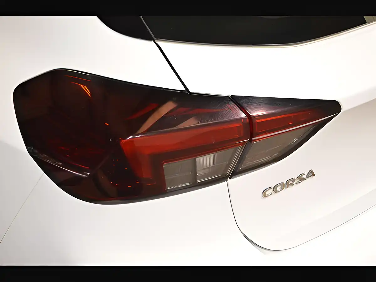 Used 2020 Vauxhall Corsa Se Premium Summit White - Interior and Exterior details 17