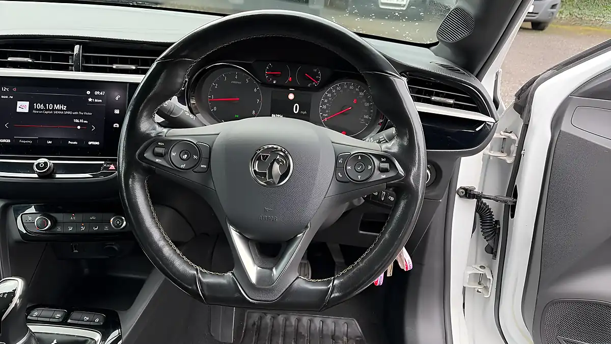 Used 2020 Vauxhall Corsa Se Premium White - Interior and Exterior details 11