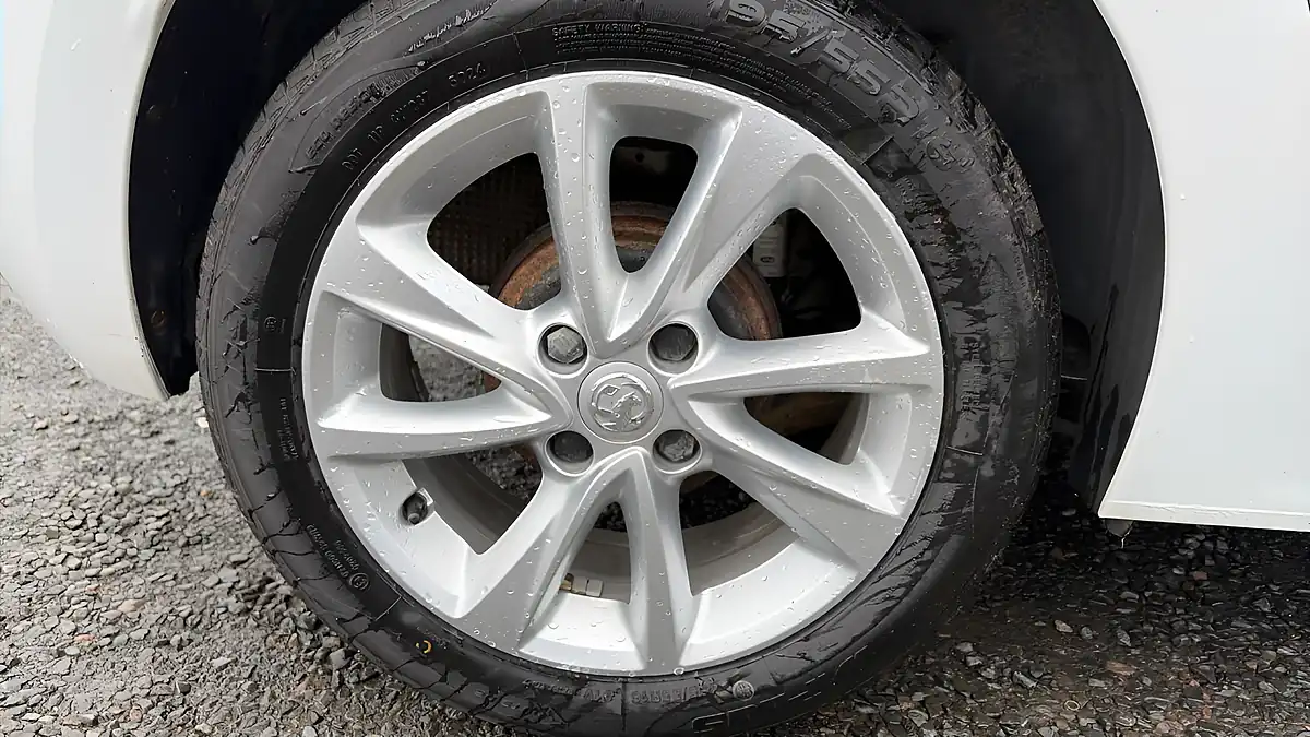 Used 2020 Vauxhall Corsa Se Premium White - Interior and Exterior details 19