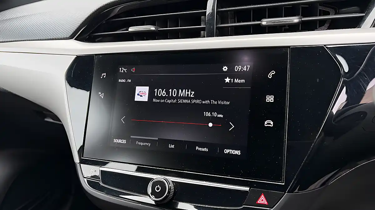 Used 2020 Vauxhall Corsa Se Premium White - Interior and Exterior details 10
