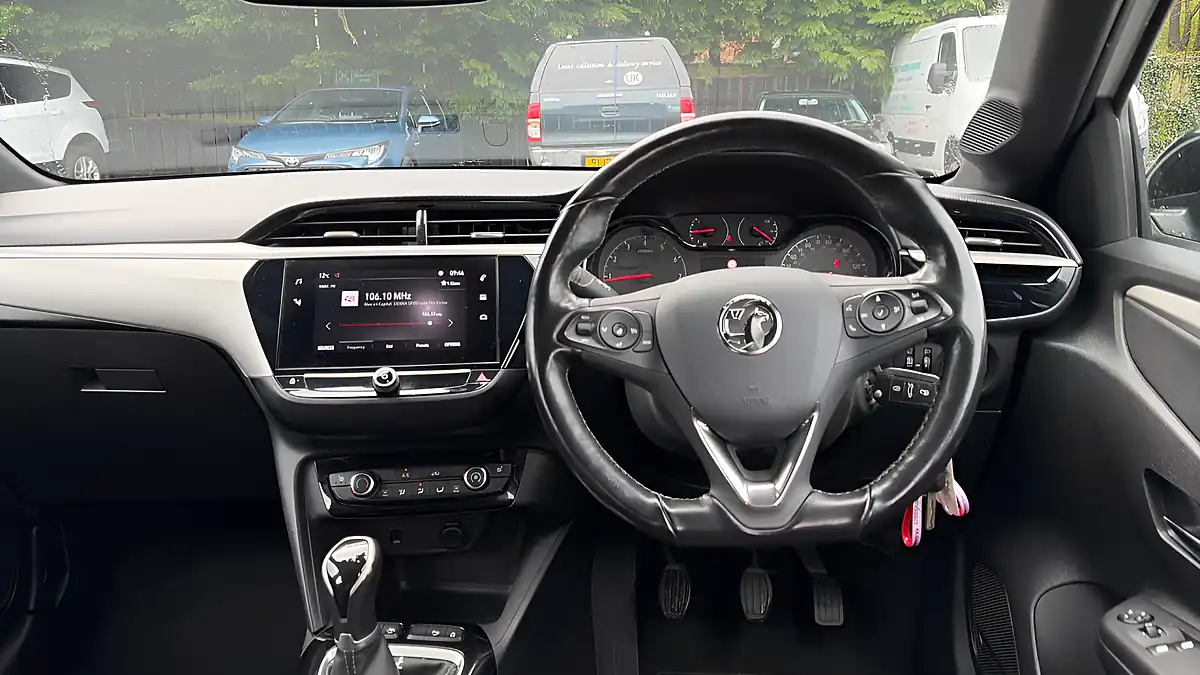 Used 2020 Vauxhall Corsa Se Premium White - Interior and Exterior details 7