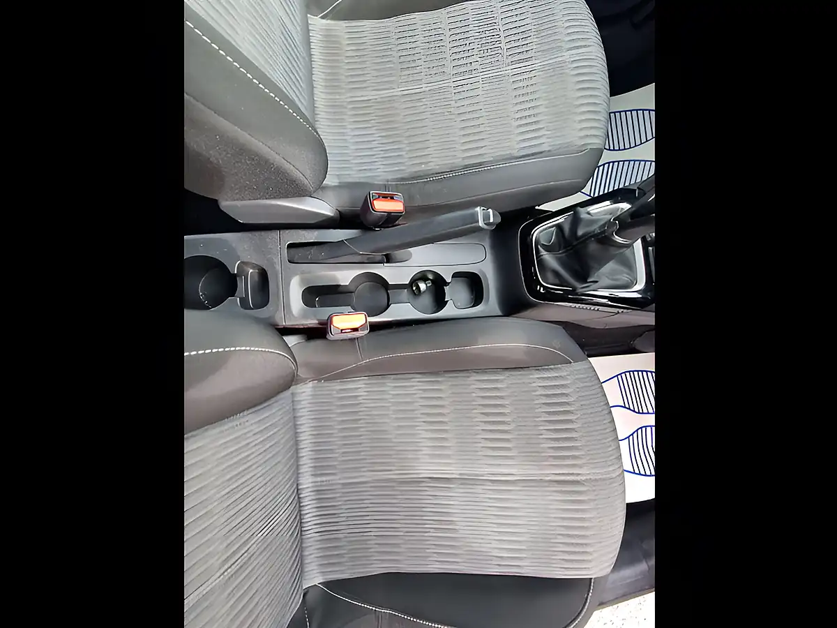 Used 2020 Vauxhall Corsa Se Red - Interior and Exterior details 14