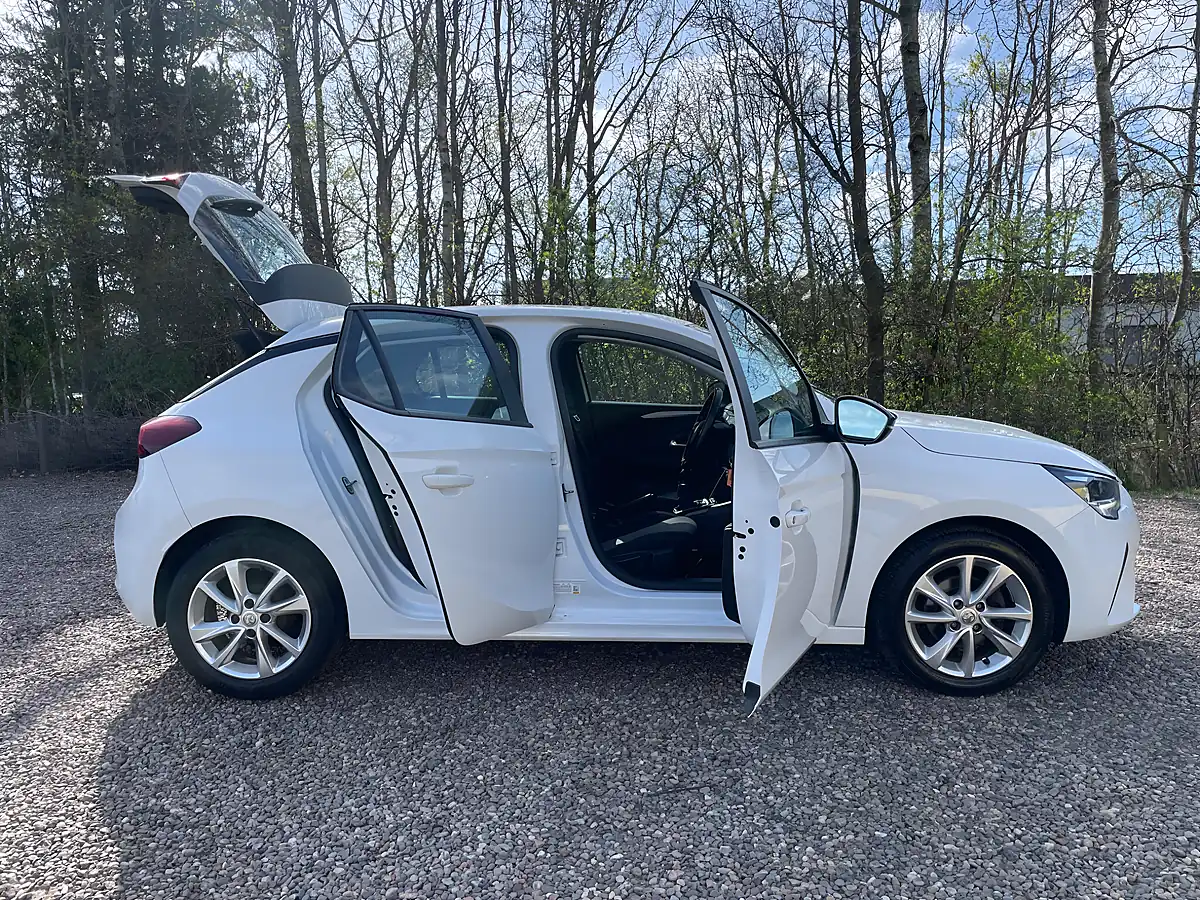 Used 2020 Vauxhall Corsa Se White - Interior and Exterior details 7