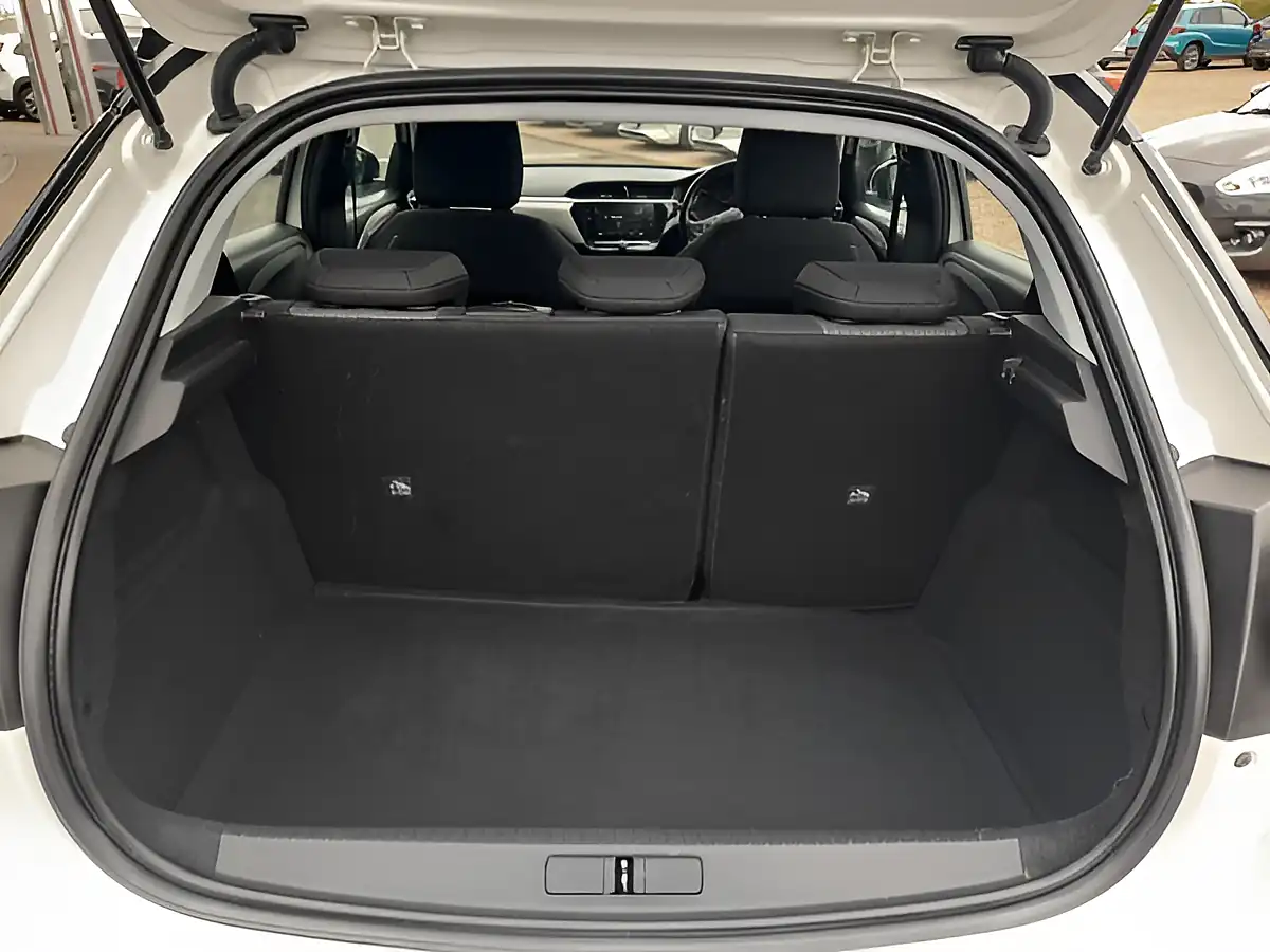 Used 2020 Vauxhall Corsa Se White - Interior and Exterior details 7