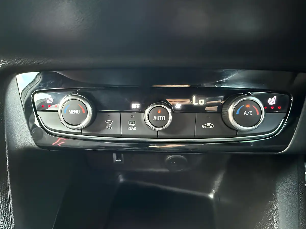 Used 2020 Vauxhall Corsa Sri Premium Moonstone Grey - Interior and Exterior details 19
