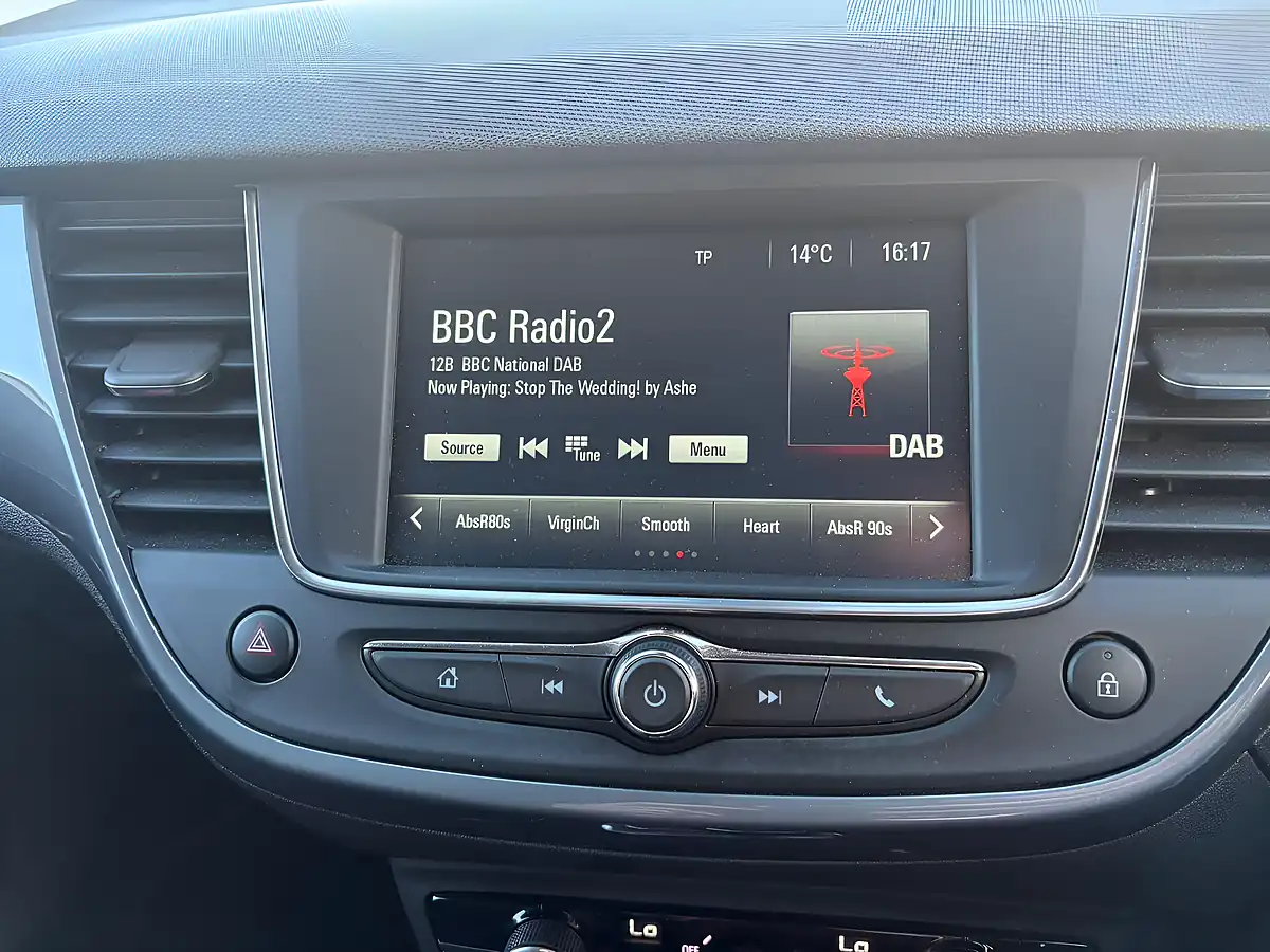Used 2020 Vauxhall Crossland X Elite Blue - Interior and Exterior details 15