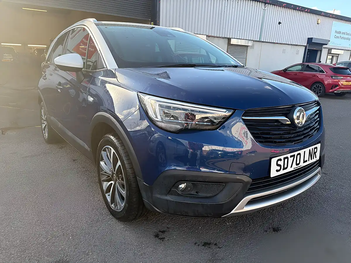 Used 2020 Vauxhall Crossland X Elite Blue - Interior and Exterior details 3
