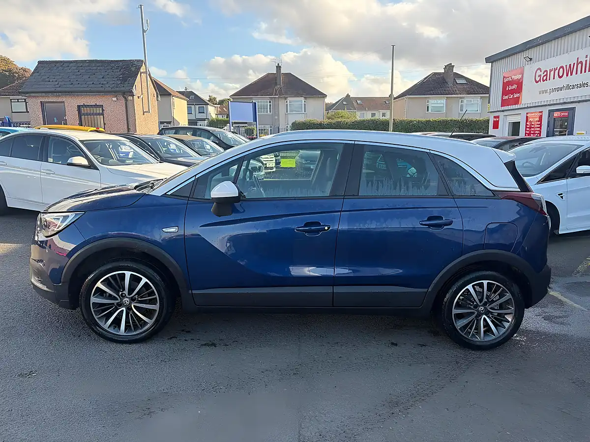 Used 2020 Vauxhall Crossland X Elite Blue - Interior and Exterior details 6