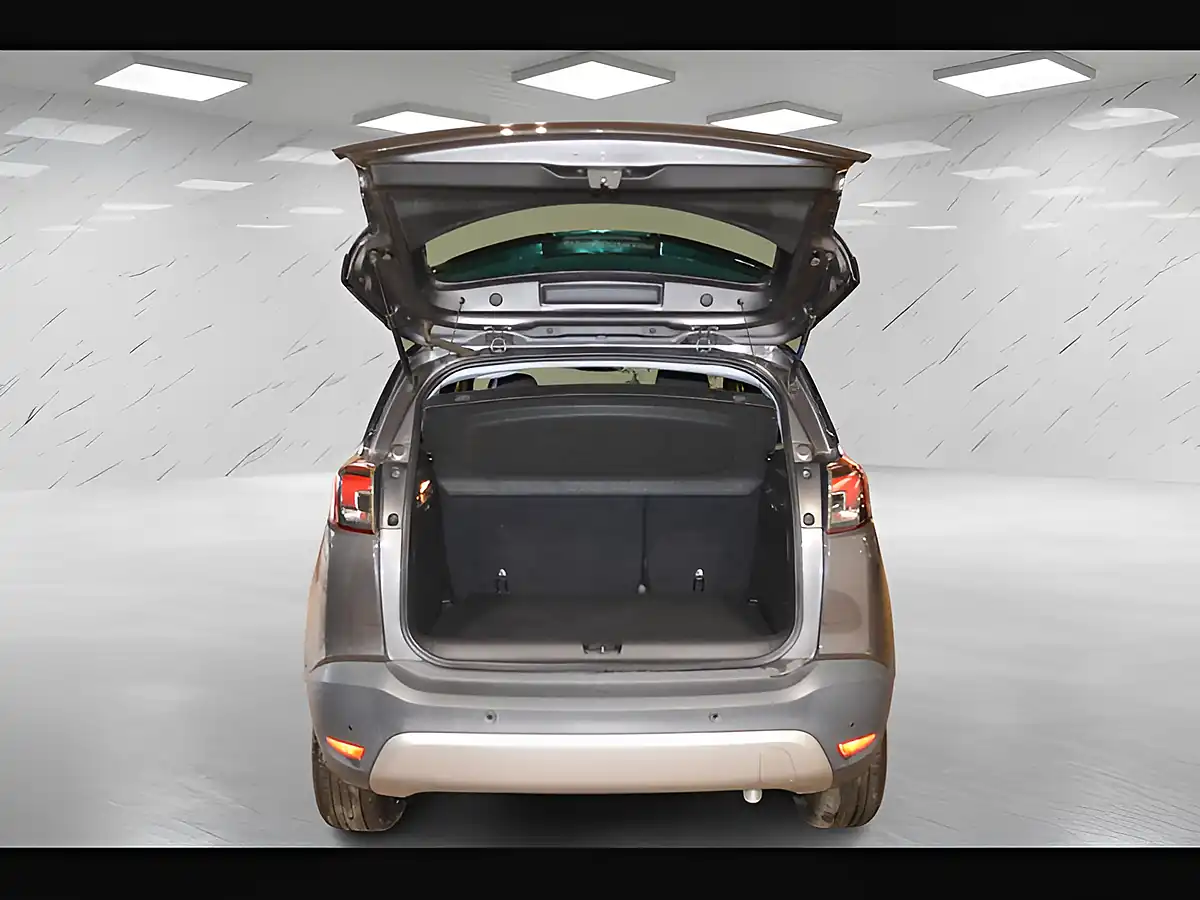 Used 2020 Vauxhall Crossland X Elite Moonstone Grey - Interior and Exterior details 10