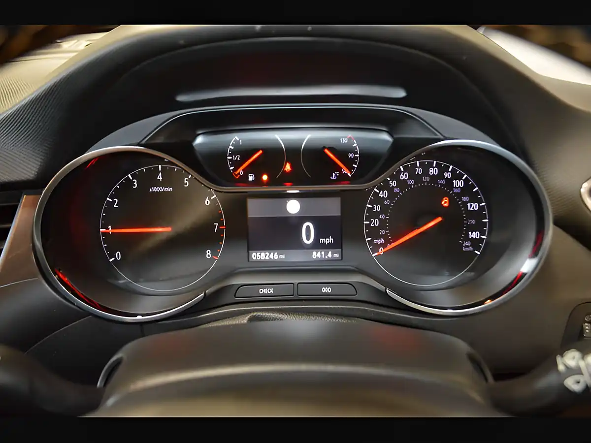 Used 2020 Vauxhall Crossland X Elite Moonstone Grey - Interior and Exterior details 19