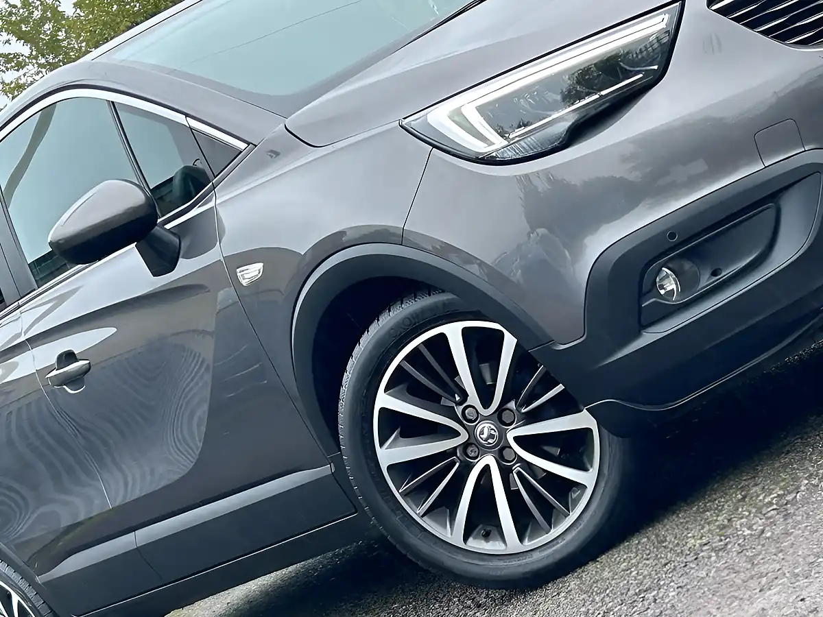 Used 2020 Vauxhall Crossland X Elite Nav Moonstone Grey - Interior and Exterior details 16