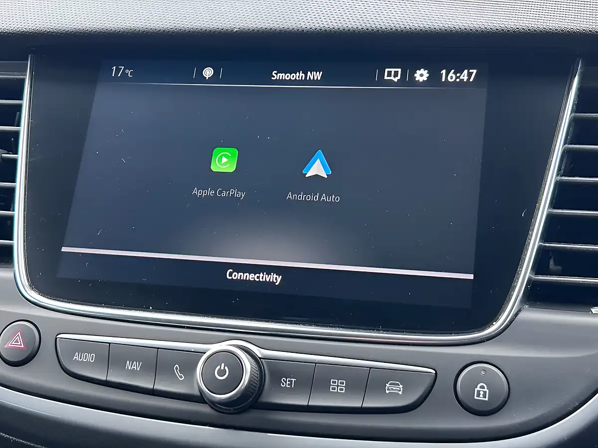 Used 2020 Vauxhall Crossland X Elite Nav Moonstone Grey - Interior and Exterior details 8