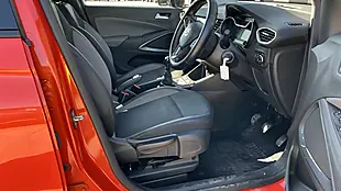 Used 2020 Vauxhall Crossland X Elite Nav Orange Orange - Interior and Exterior details 5