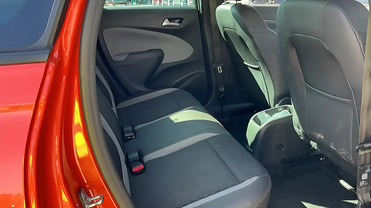 Used 2020 Vauxhall Crossland X Elite Nav Orange Orange - Interior and Exterior details 6