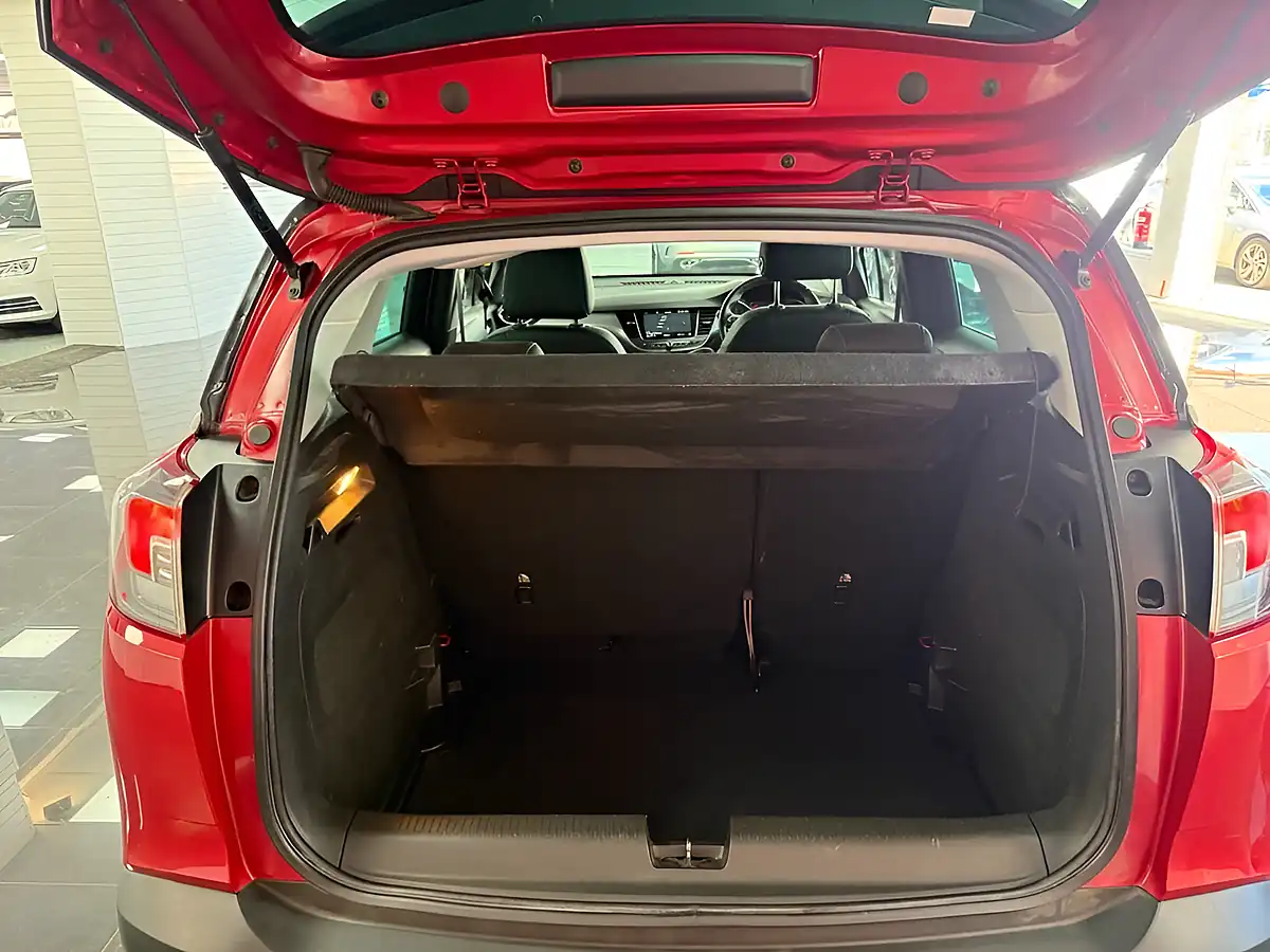 Used 2020 Vauxhall Crossland X Elite Nav Red - Interior and Exterior details 8