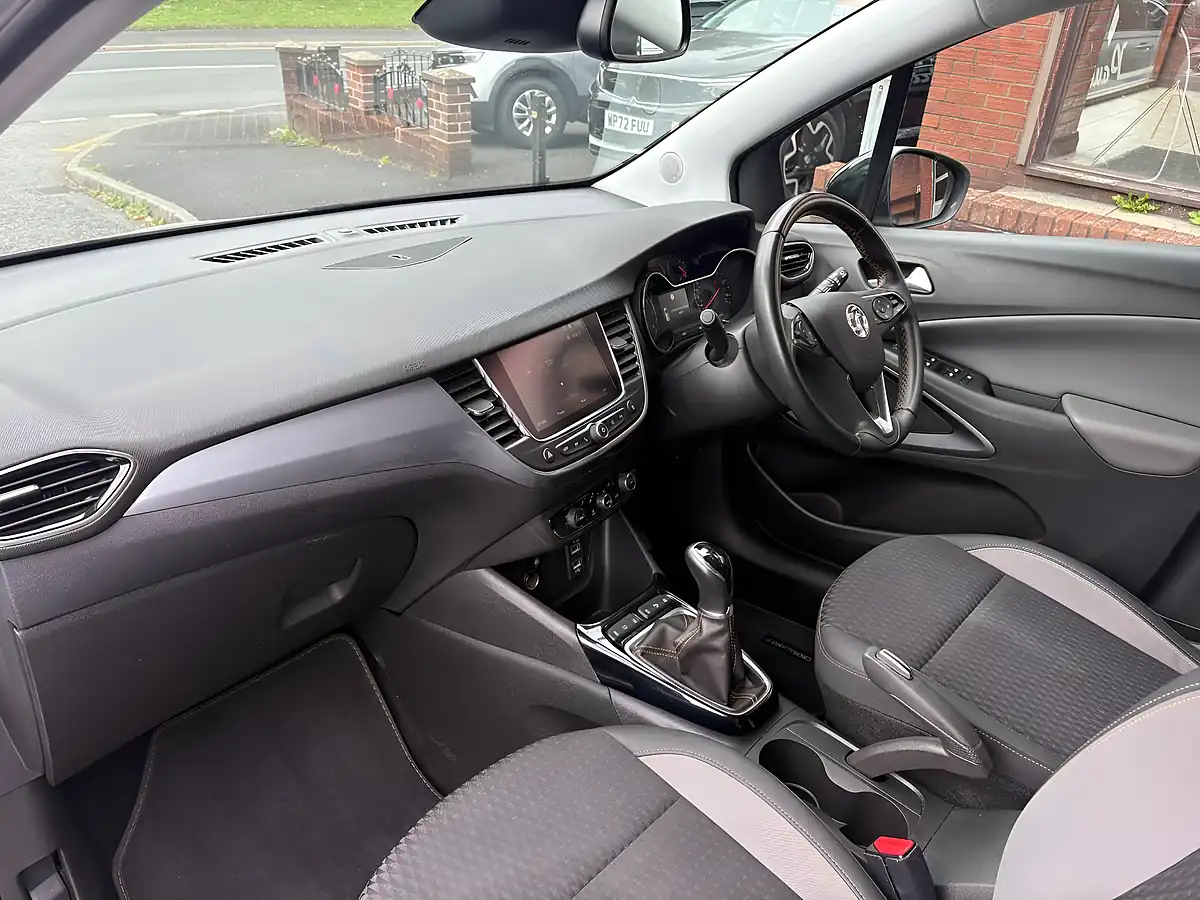 Used 2020 Vauxhall Crossland X Elite Nav White - Interior and Exterior details 12