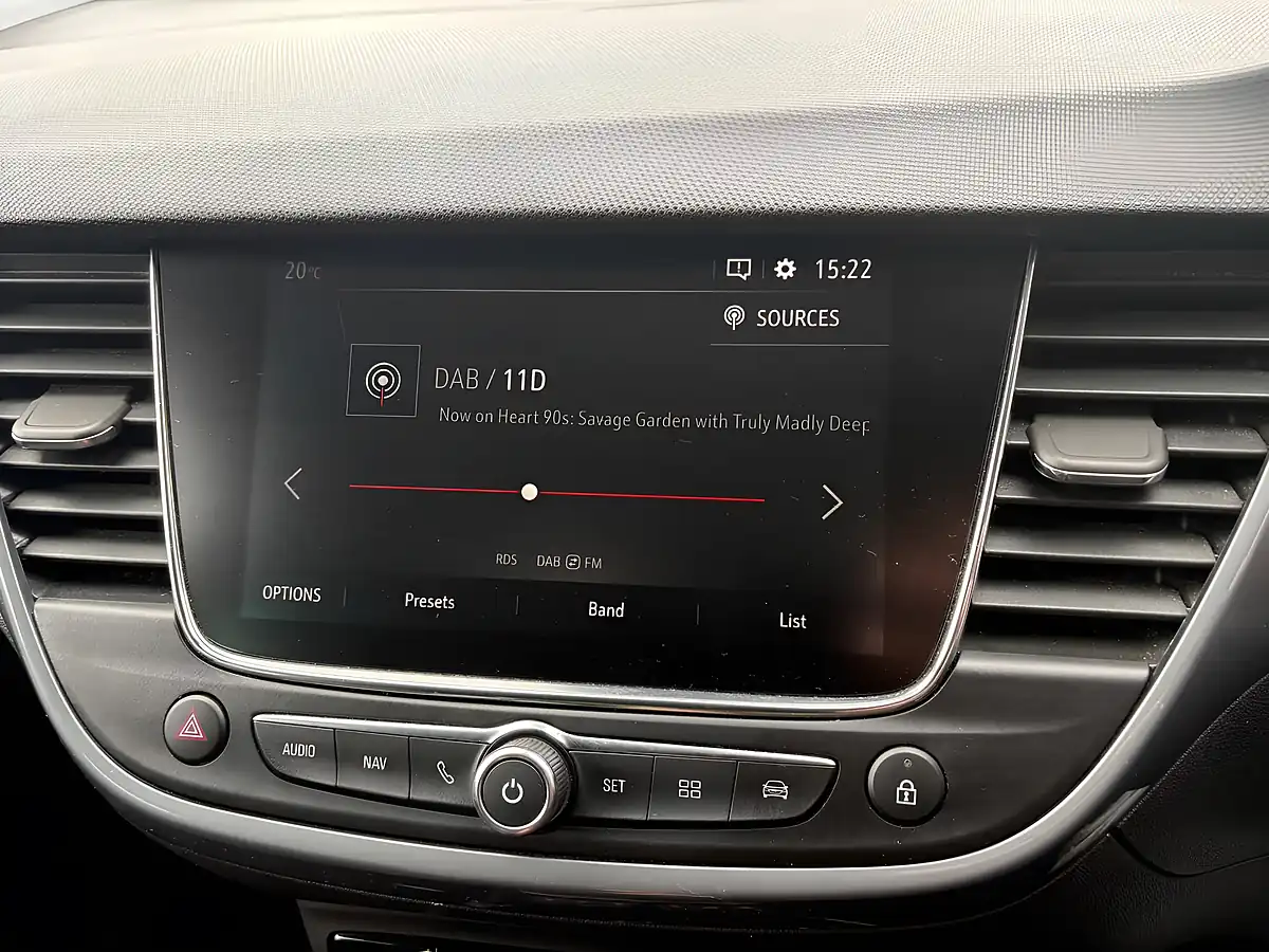 Used 2020 Vauxhall Crossland X Elite Nav White - Interior and Exterior details 14