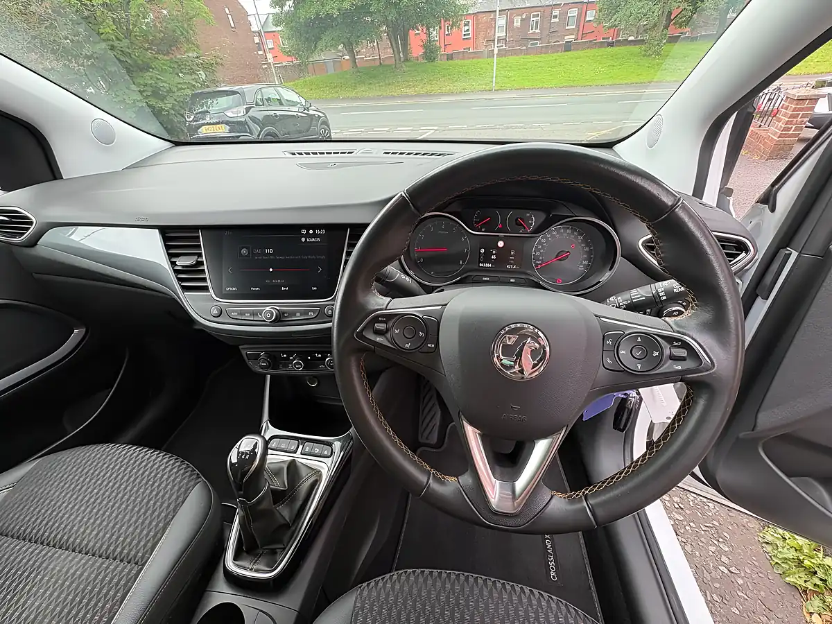 Used 2020 Vauxhall Crossland X Elite Nav White - Interior and Exterior details 18