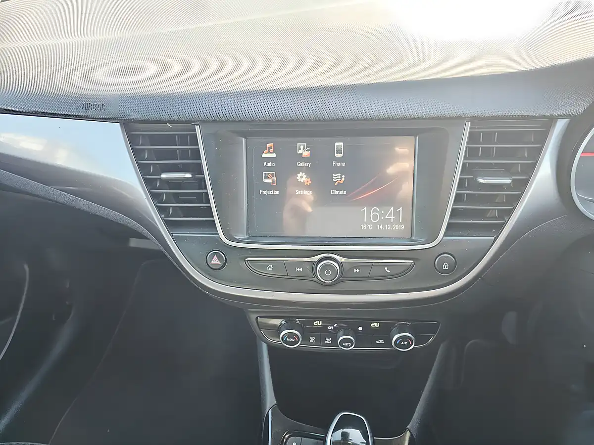 Used 2020 Vauxhall Crossland X Elite Orange - Interior and Exterior details 11