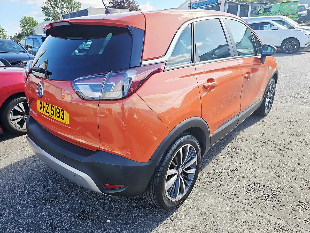 Used 2020 Vauxhall Crossland X Elite Orange - Interior and Exterior details 2