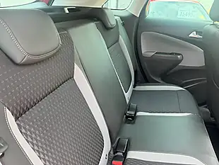 Used 2020 Vauxhall Crossland X Elite Red - Interior and Exterior details 10