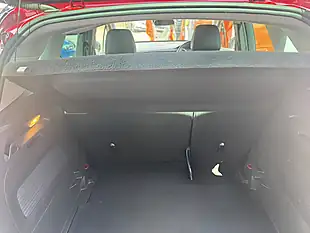 Used 2020 Vauxhall Crossland X Elite Red - Interior and Exterior details 12