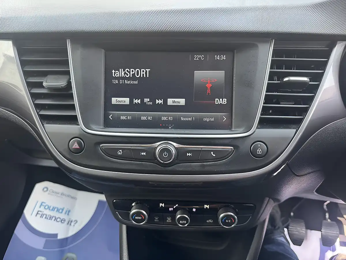 Used 2020 Vauxhall Crossland X Elite Red - Interior and Exterior details 9