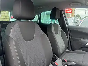 Used 2020 Vauxhall Crossland X Griffin Black - Interior and Exterior details 5