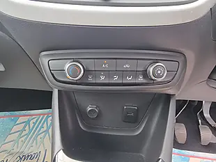 Used 2020 Vauxhall Crossland X Griffin Black - Interior and Exterior details 11